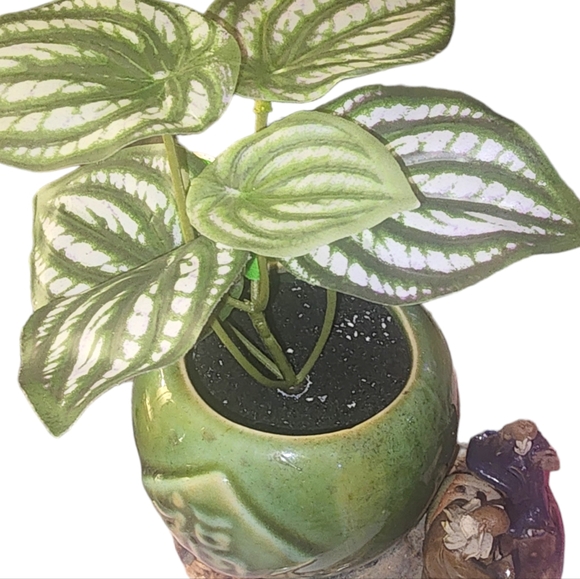 Vintage Chinese mudmen with artificial plant - Picture 8 of 10